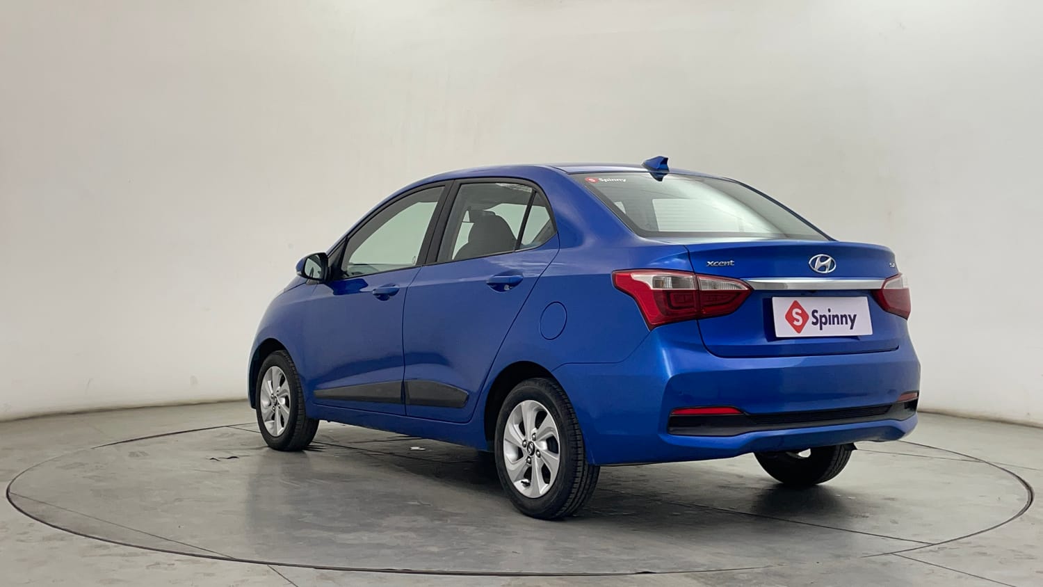 Used 2018 Hyundai Xcent SX Petrol Manual exterior LEFT REAR CORNER VIEW