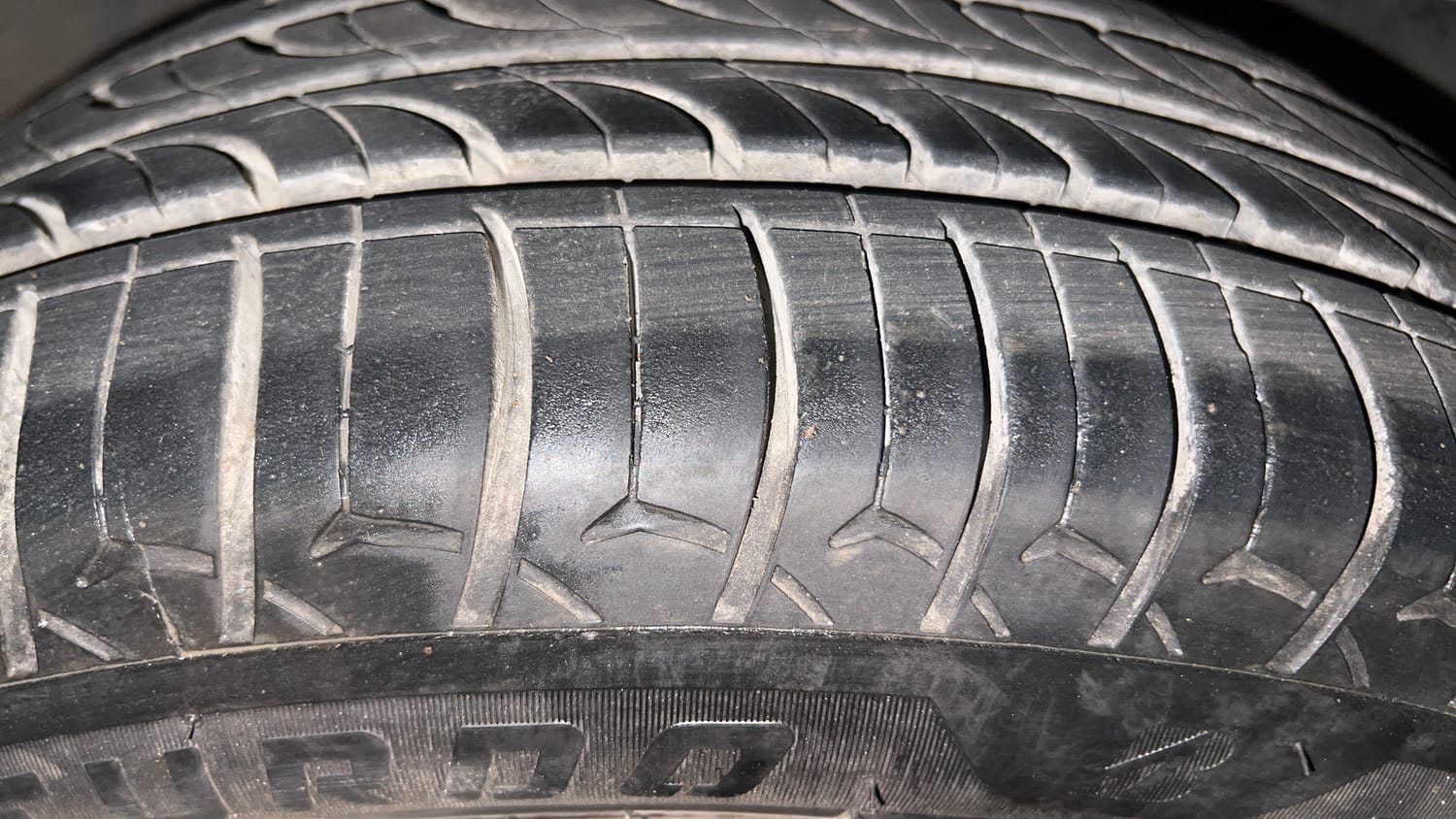 Used 2020 Renault Triber RXZ Petrol Manual tyres RIGHT FRONT TYRE TREAD VIEW