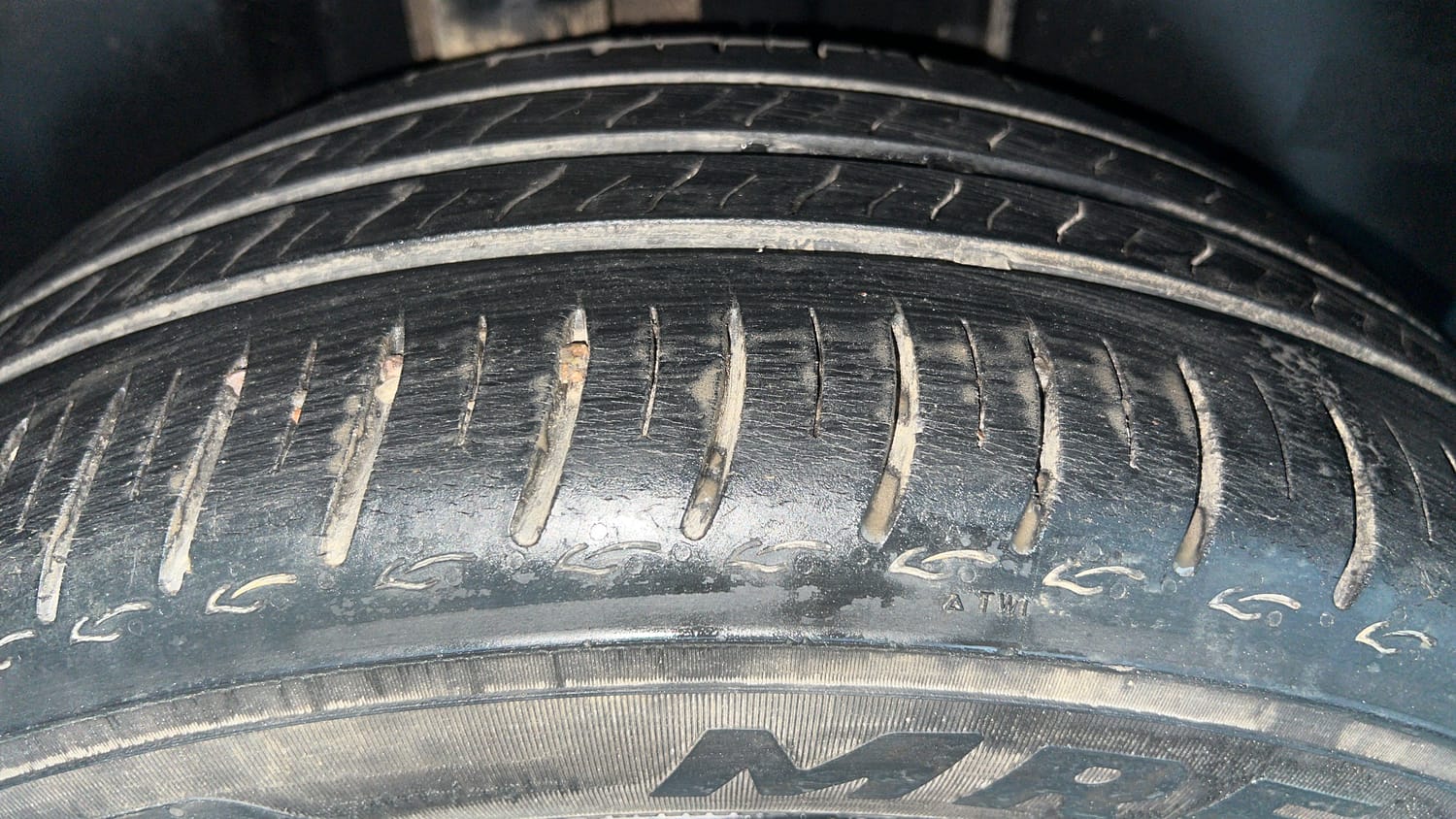 Used 2022 Volkswagen Virtus Topline 1.0 TSI AT Petrol Automatic tyres RIGHT REAR TYRE TREAD VIEW
