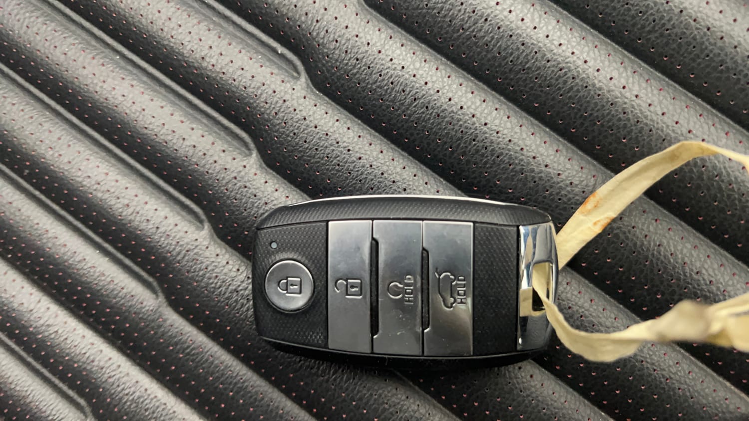 Used 2023 Kia Sonet GTX Plus 1.0 DCT Petrol Automatic extra CAR KEY VIEW
