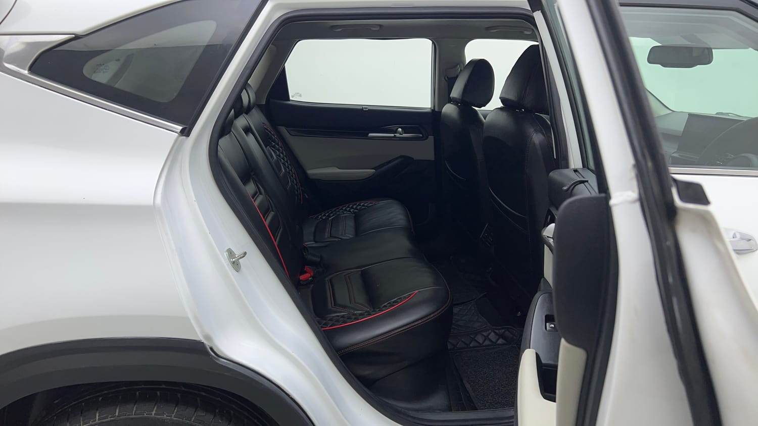 Used 2023 Kia Seltos HTX 1.5 Petrol Manual interior RIGHT SIDE REAR DOOR CABIN VIEW