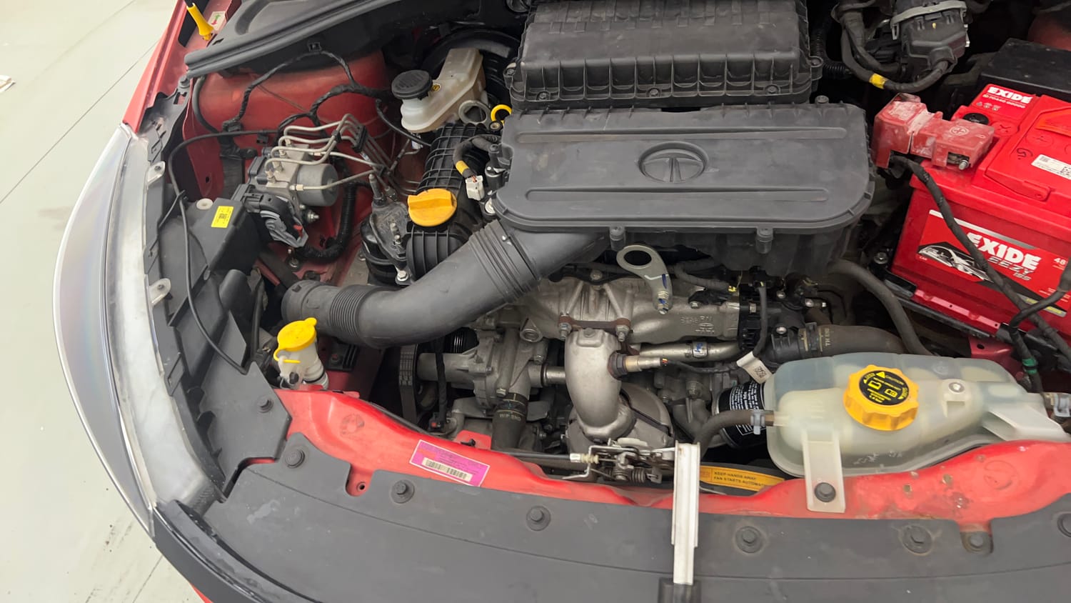 Used 2022 Tata Tiago XTA Petrol Automatic engine ENGINE RIGHT SIDE VIEW