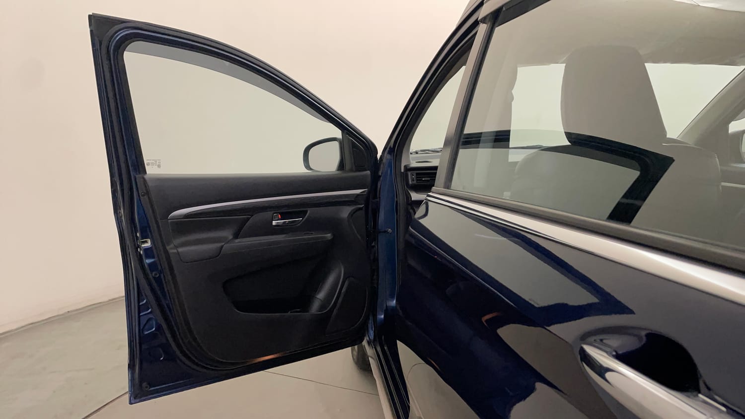 Used 2024 Maruti Suzuki XL6 Zeta MT Petrol Petrol Manual interior LEFT FRONT DOOR OPEN VIEW