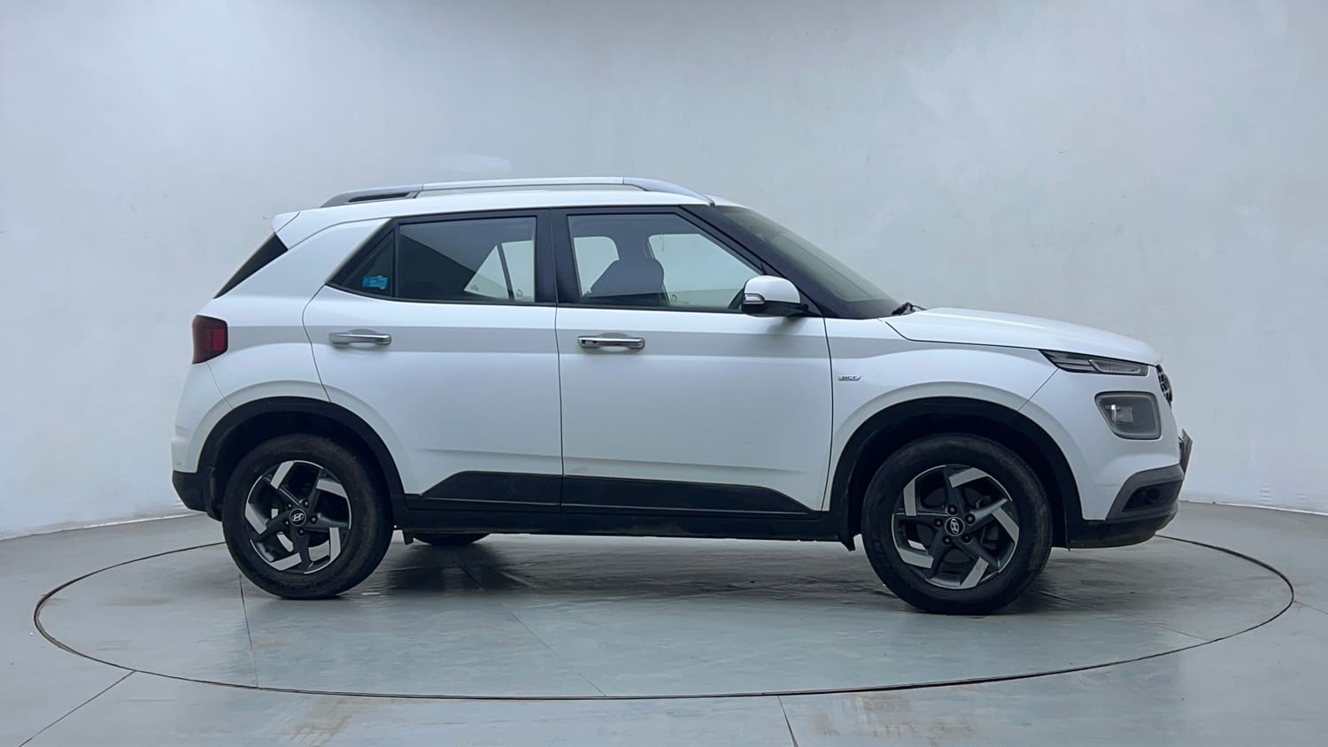 Used 2019 Hyundai Venue SX Plus 1.0 Turbo DCT Petrol Automatic exterior RIGHT SIDE VIEW