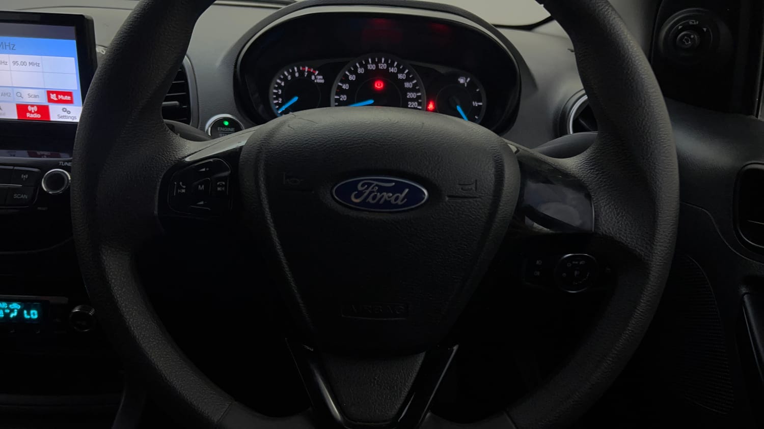 Used 2019 Ford Figo Titanium 1.2 Ti-VCT MT Petrol Manual top_features Airbags