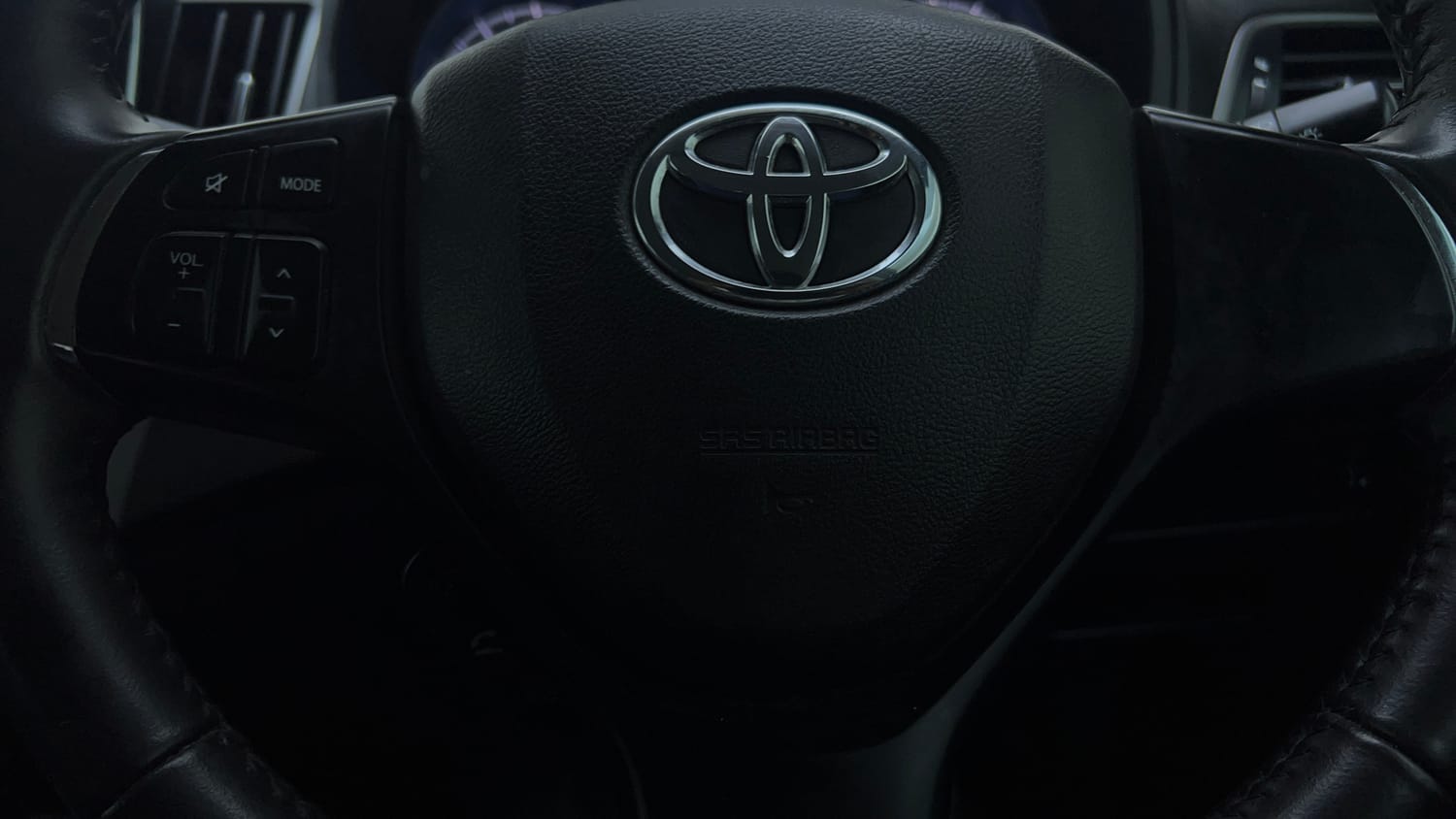 Used 2021 Toyota Glanza V CVT Petrol Automatic top_features Airbags