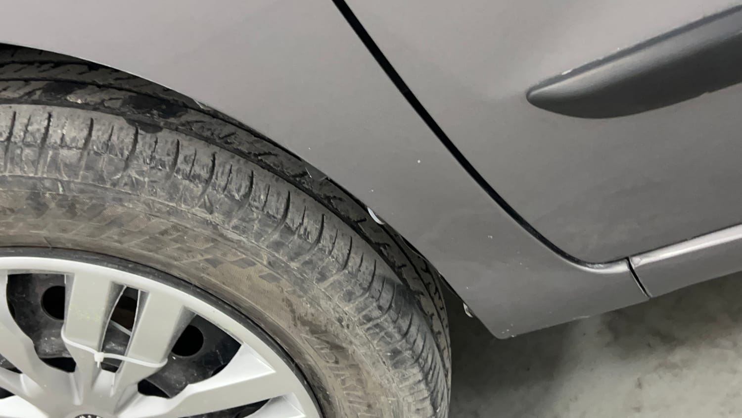 Used 2018 Maruti Suzuki Wagon R 1.0 VXI AMT Petrol Automatic dents MINOR DENT