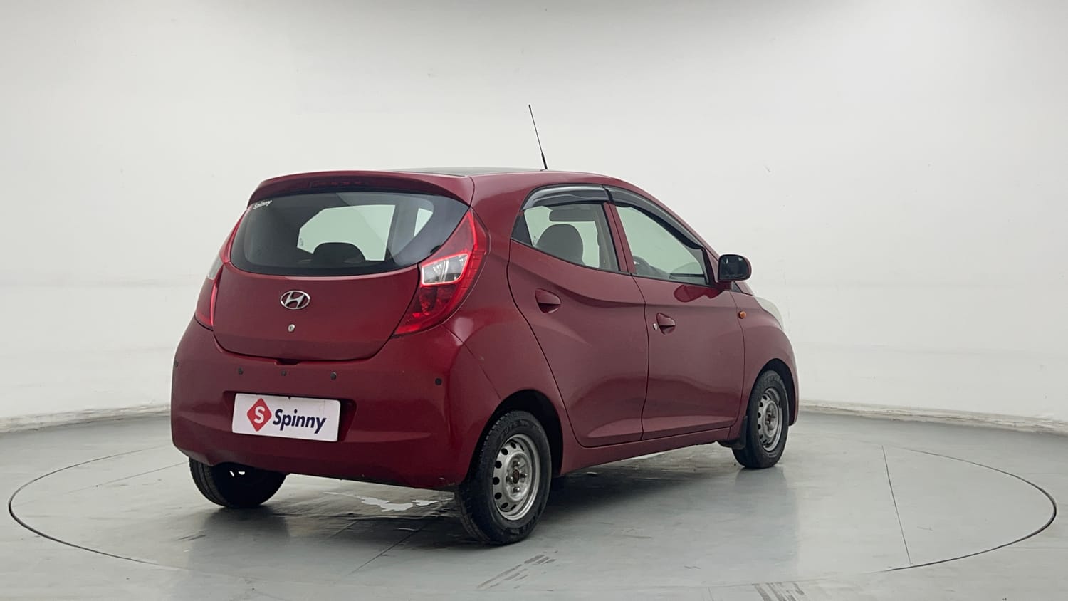 Used 2017 Hyundai Eon Era +  CNG (Outside Fitted) Cng Manual exterior RIGHT REAR CORNER VIEW