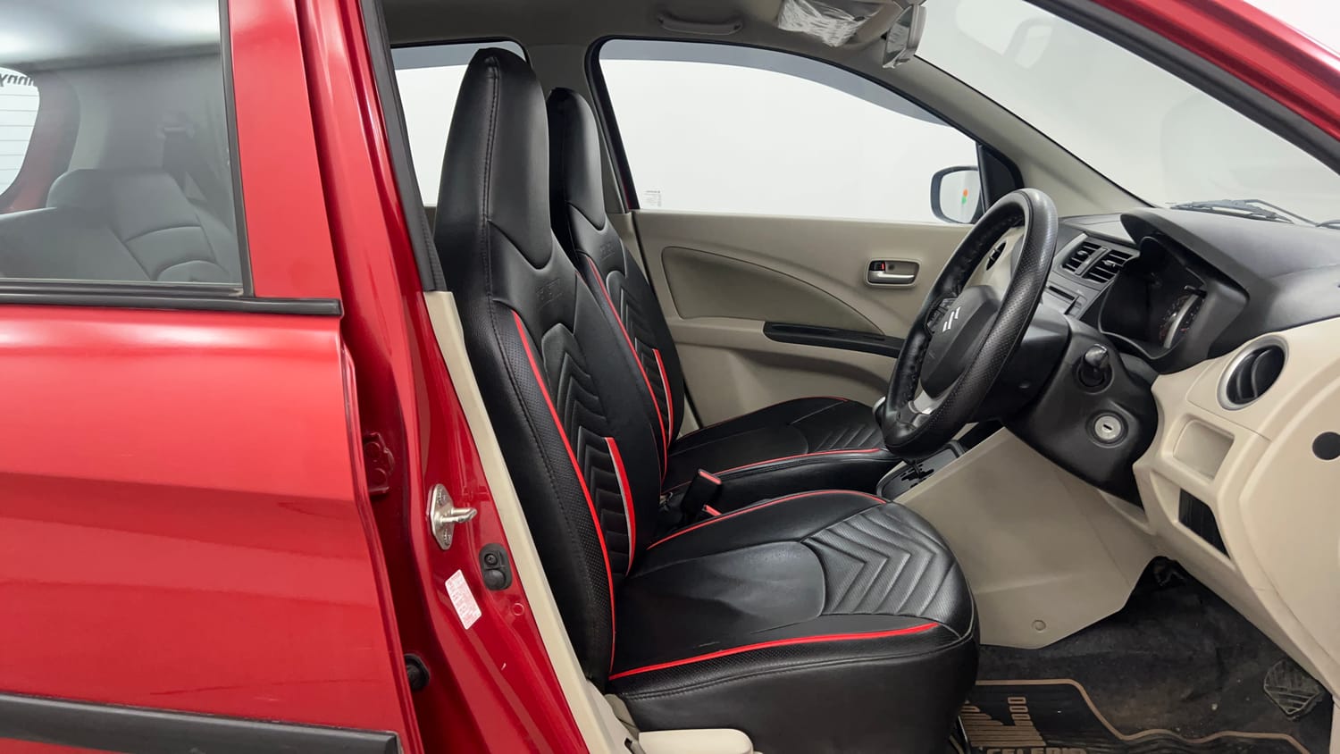 Used 2020 Maruti Suzuki Celerio ZXi AMT Petrol Automatic interior RIGHT SIDE FRONT DOOR CABIN VIEW