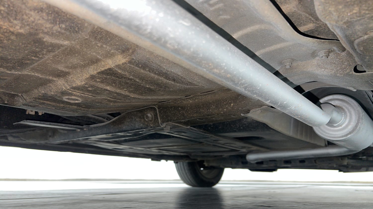 Used 2016 Honda Jazz V AT Petrol Petrol Automatic extra REAR RIGHT UNDERBODY VIEW