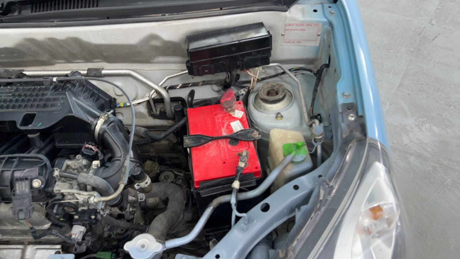 Used 2015 Maruti Suzuki Alto 800 Lxi Petrol Manual engine ENGINE LEFT SIDE VIEW