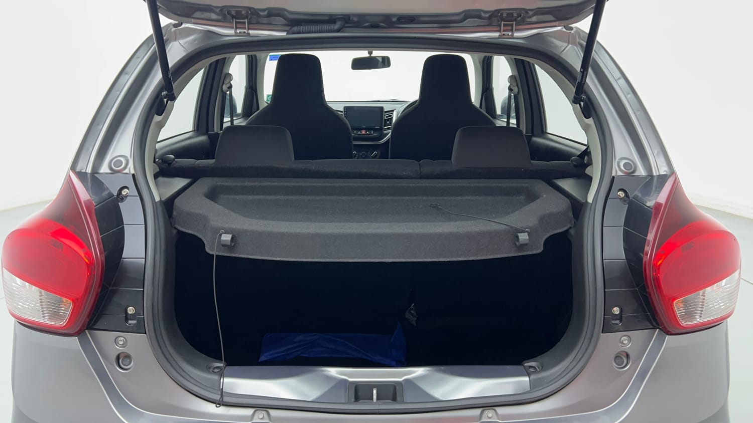Used 2022 Maruti Suzuki Celerio VXi Petrol Manual interior DICKY INSIDE VIEW