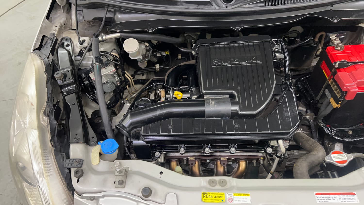 Used 2016 Maruti Suzuki Swift ZXi Petrol Manual engine ENGINE RIGHT SIDE VIEW
