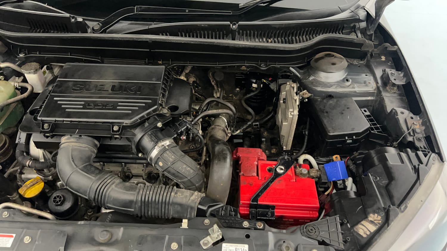 Used 2016 Maruti Suzuki Vitara Brezza [2016-2020] VDi Diesel Manual engine ENGINE LEFT SIDE VIEW