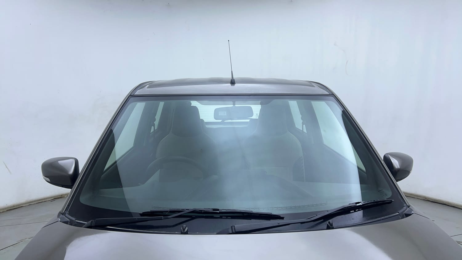 Used 2022 Maruti Suzuki Wagon R ZXI Plus 1.2 Petrol Manual exterior FRONT WINDSHIELD VIEW