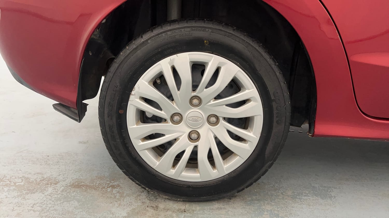 Used 2019 Ford Figo Aspire Trend Plus 1.2 Ti-VCT Petrol Manual tyres RIGHT REAR TYRE RIM VIEW