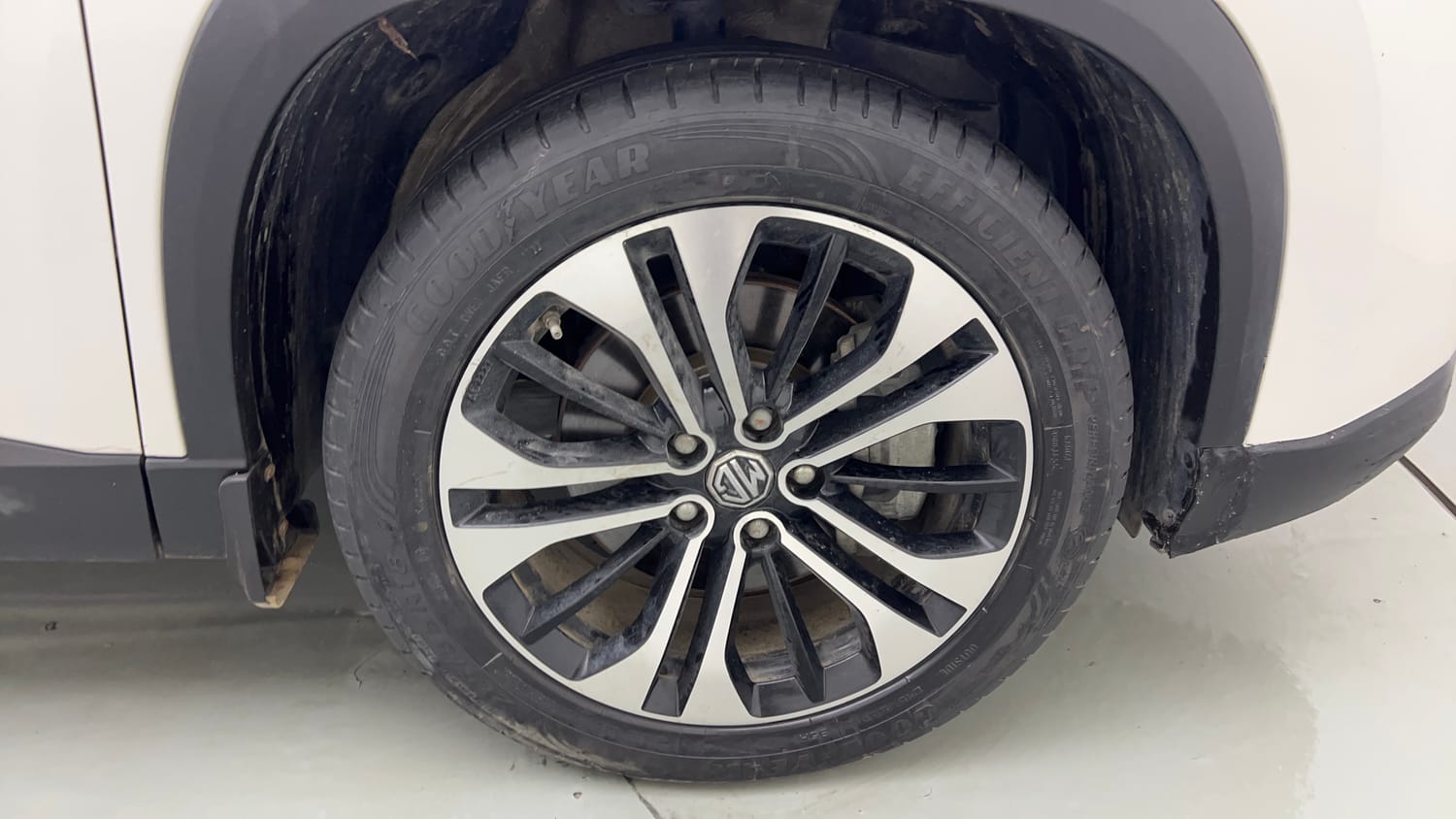 Used 2022 MG Motors Hector Sharp 2.0 Diesel Turbo MT Diesel Manual tyres RIGHT FRONT TYRE RIM VIEW
