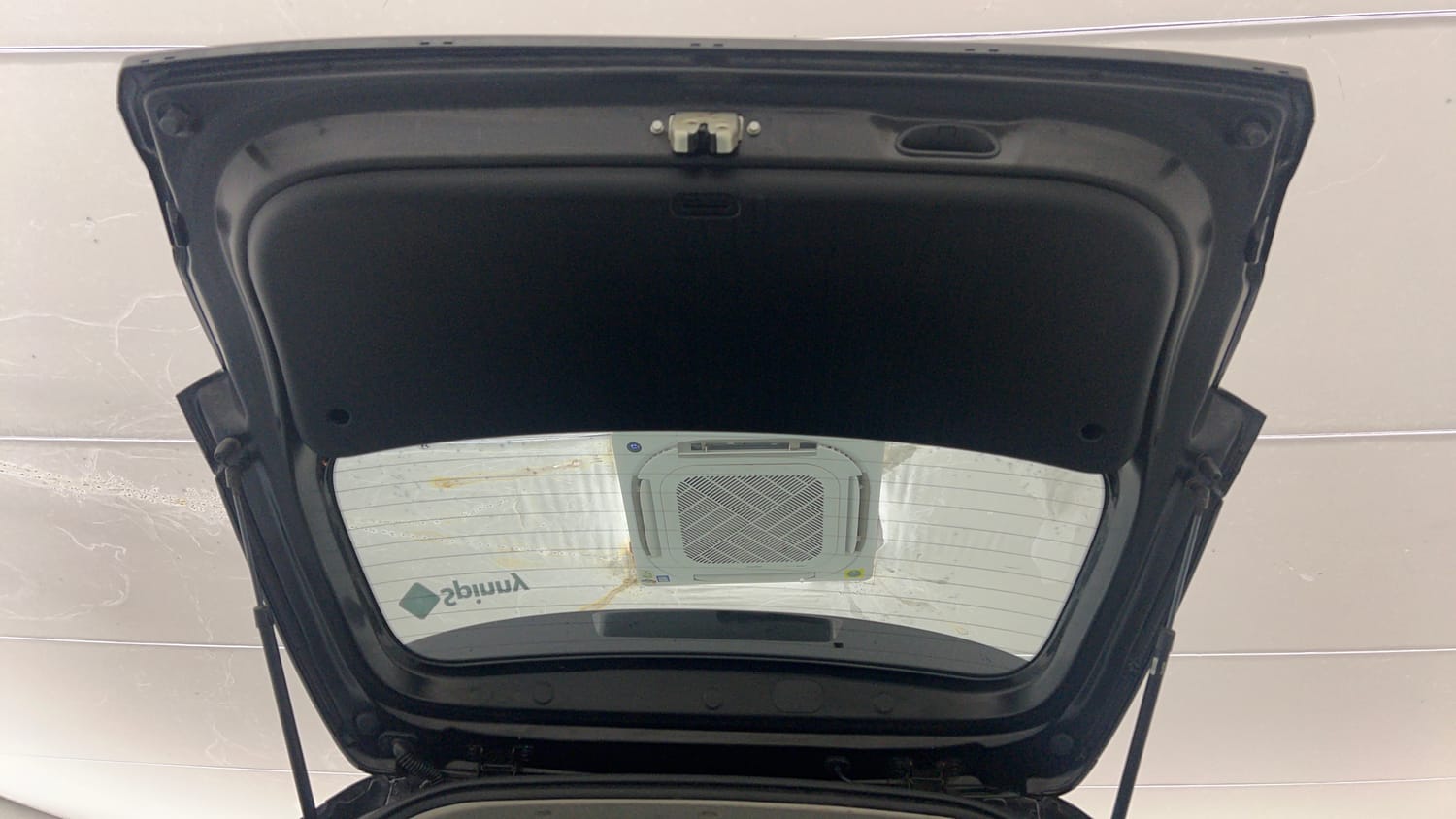 Used 2021 Hyundai Alcazar Signature (O) 6 STR 1.5 Diesel AT Diesel Automatic interior DICKY DOOR OPEN VIEW