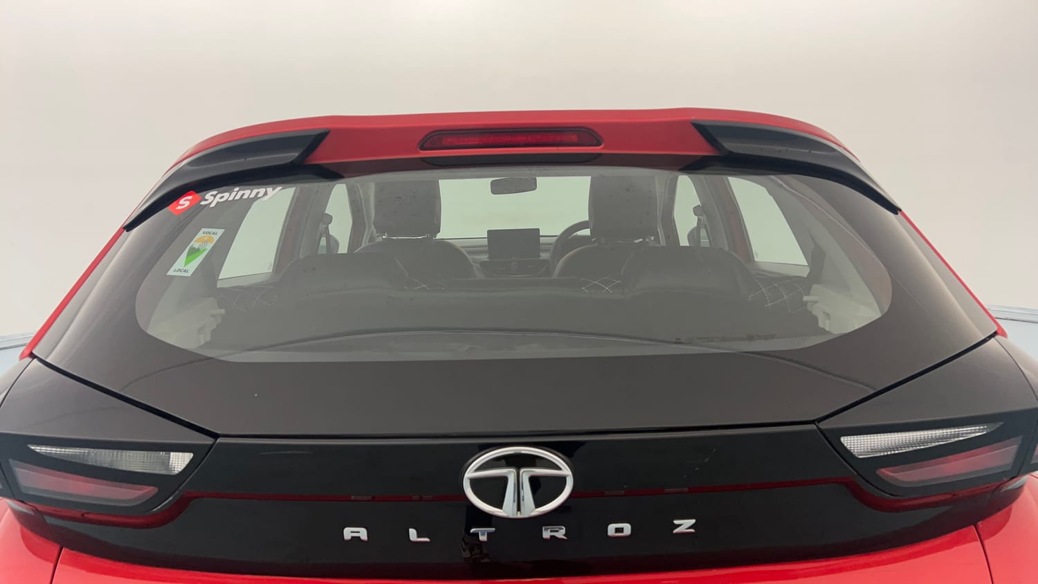 Used 2021 Tata Altroz XE Petrol Petrol Manual exterior BACK WINDSHIELD VIEW