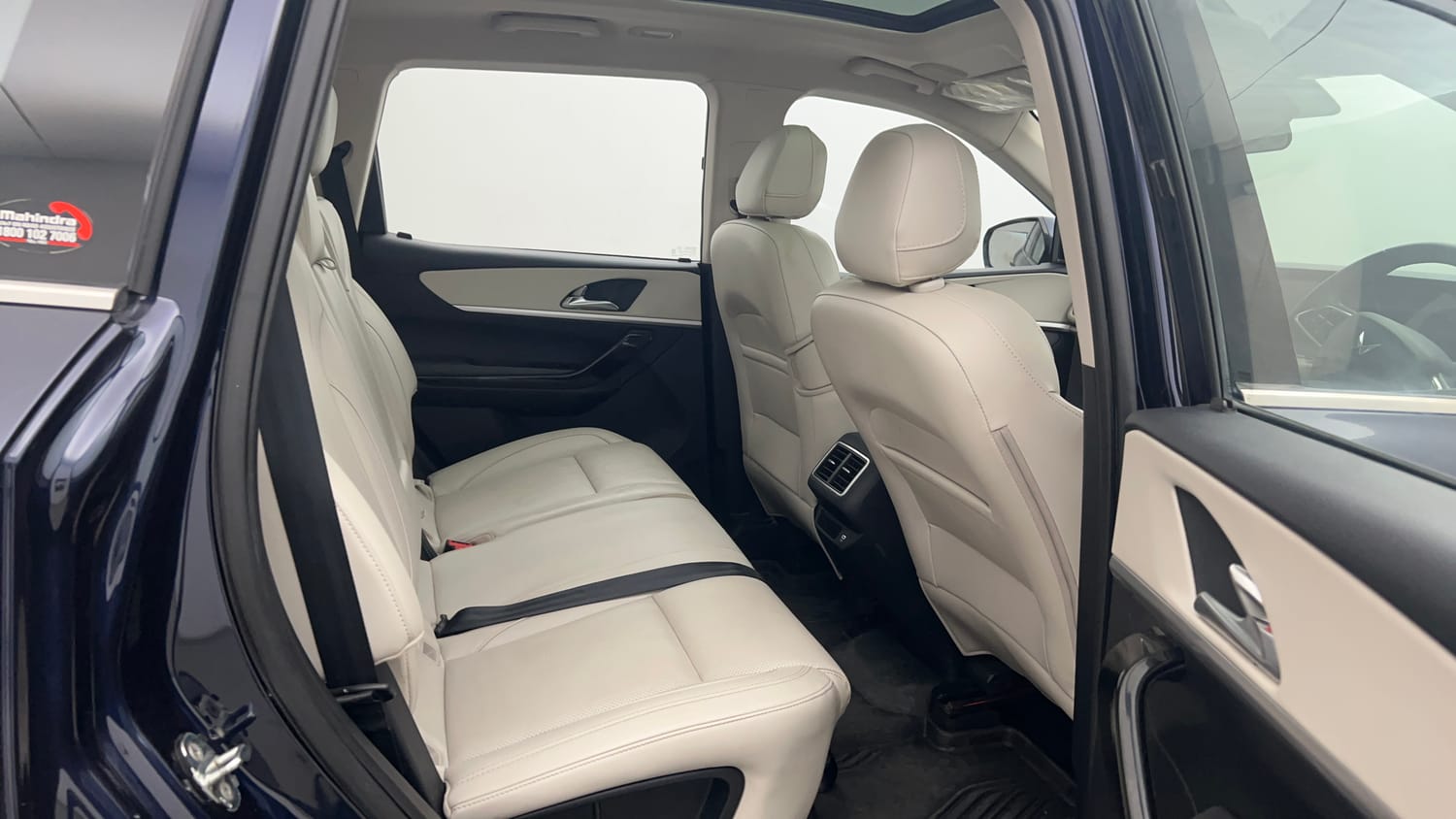 Used 2022 Mahindra XUV700 AX 7 Diesel AT AWD Luxury Pack 7 STR Diesel Automatic interior RIGHT SIDE REAR DOOR CABIN VIEW