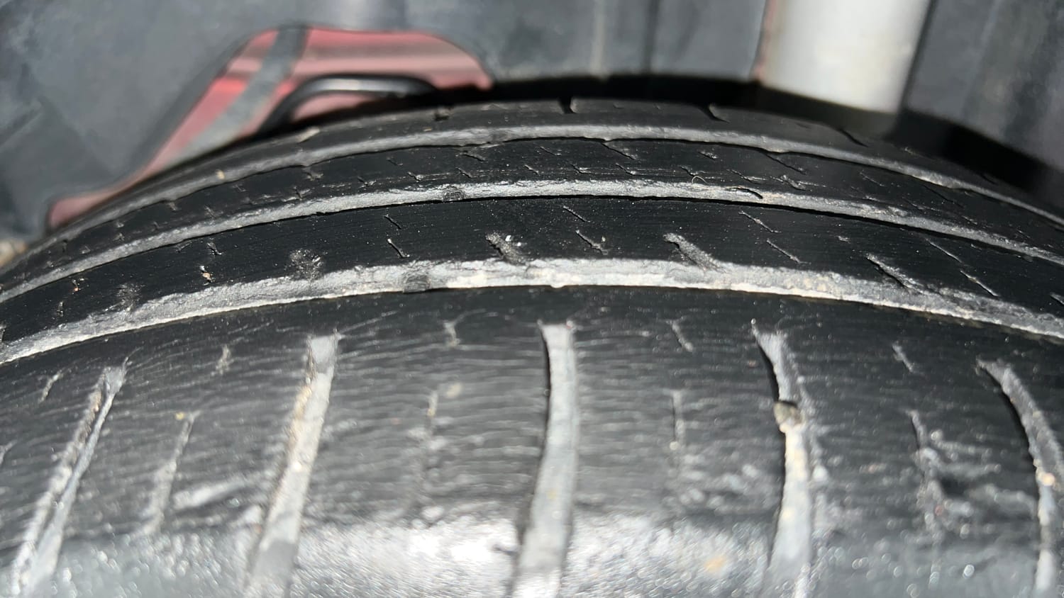 Used 2019 Ford Figo Aspire Trend Plus 1.2 Ti-VCT Petrol Manual tyres LEFT REAR TYRE TREAD VIEW