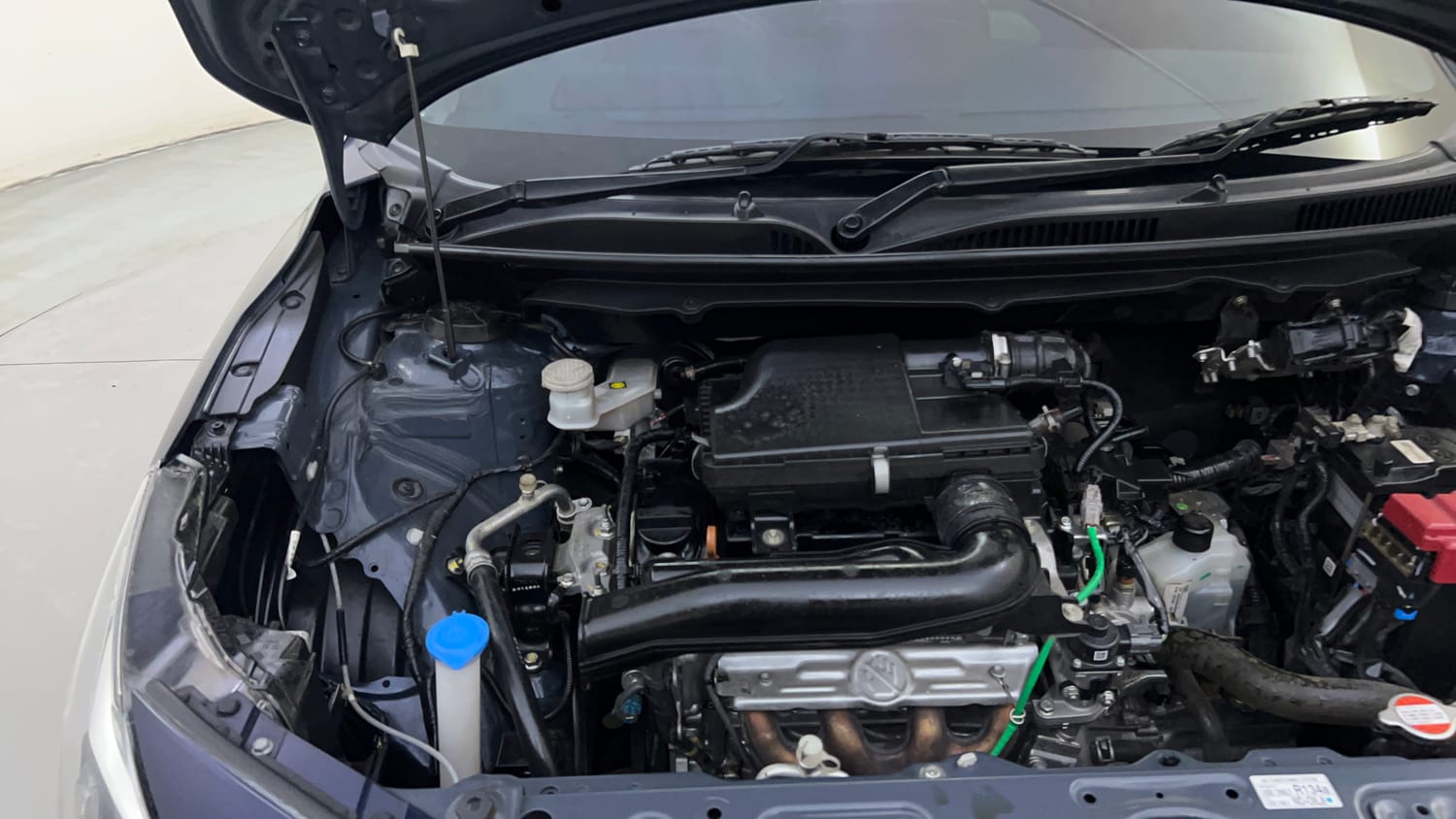Used 2024 Toyota Glanza V AMT Petrol Automatic engine ENGINE RIGHT SIDE HINGE & APRON VIEW