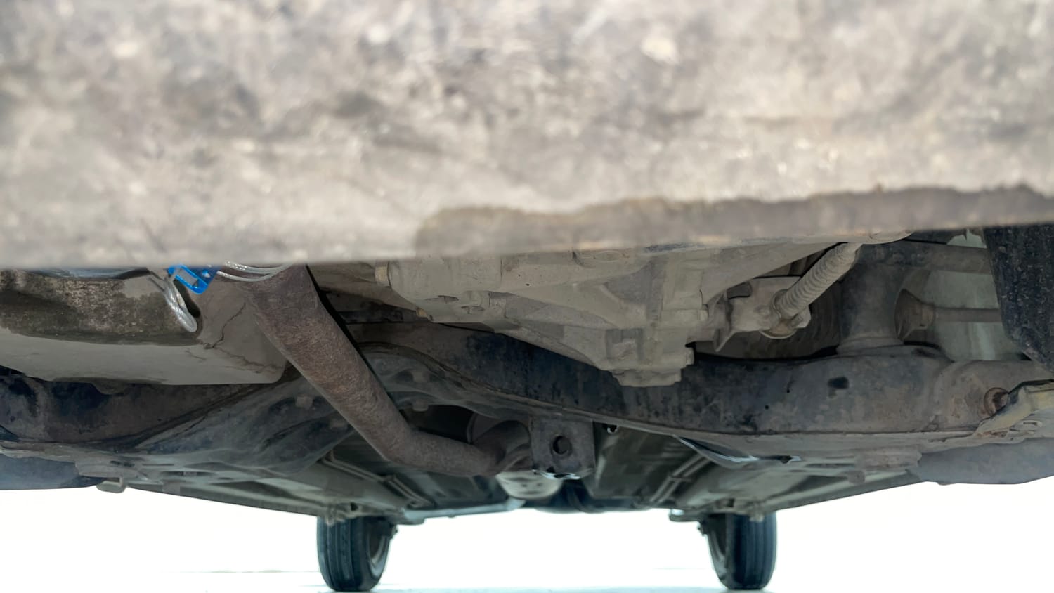 Used 2016 Maruti Suzuki Celerio VXi Petrol Manual extra FRONT LEFT UNDERBODY VIEW