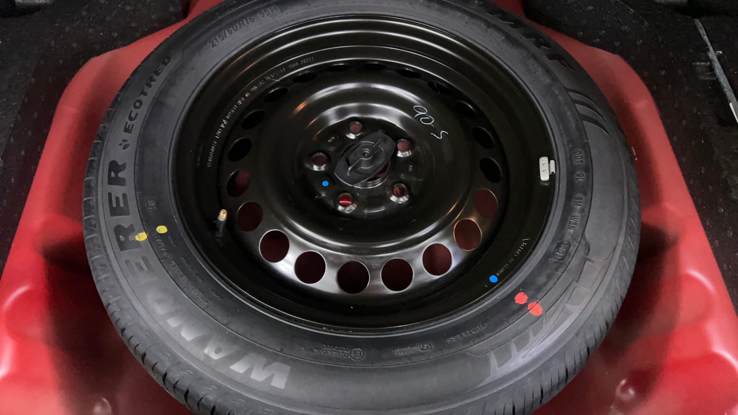 Used 2022 Maruti Suzuki Brezza Zxi Plus AT Dual Tone Petrol Automatic tyres SPARE TYRE VIEW