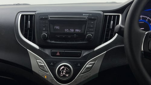 Used 2017 Maruti Suzuki Baleno Delta 1.2 Petrol Manual top_features Integrated (in-dash) music system
