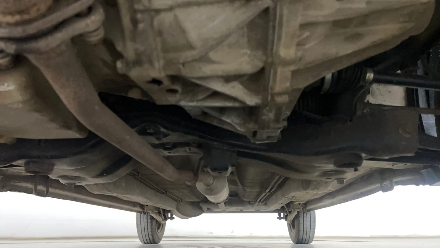 Used 2018 Maruti Suzuki Wagon R 1.0 VXI AMT Petrol Automatic extra FRONT LEFT UNDERBODY VIEW