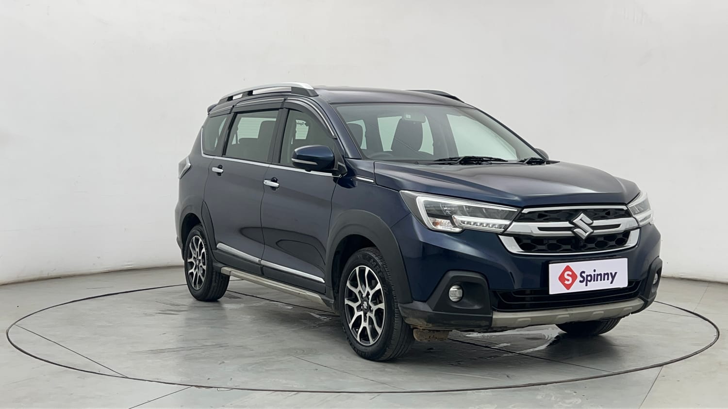 Used 2022 Maruti Suzuki XL6 Alpha Plus MT Petrol Petrol Manual exterior RIGHT FRONT CORNER VIEW