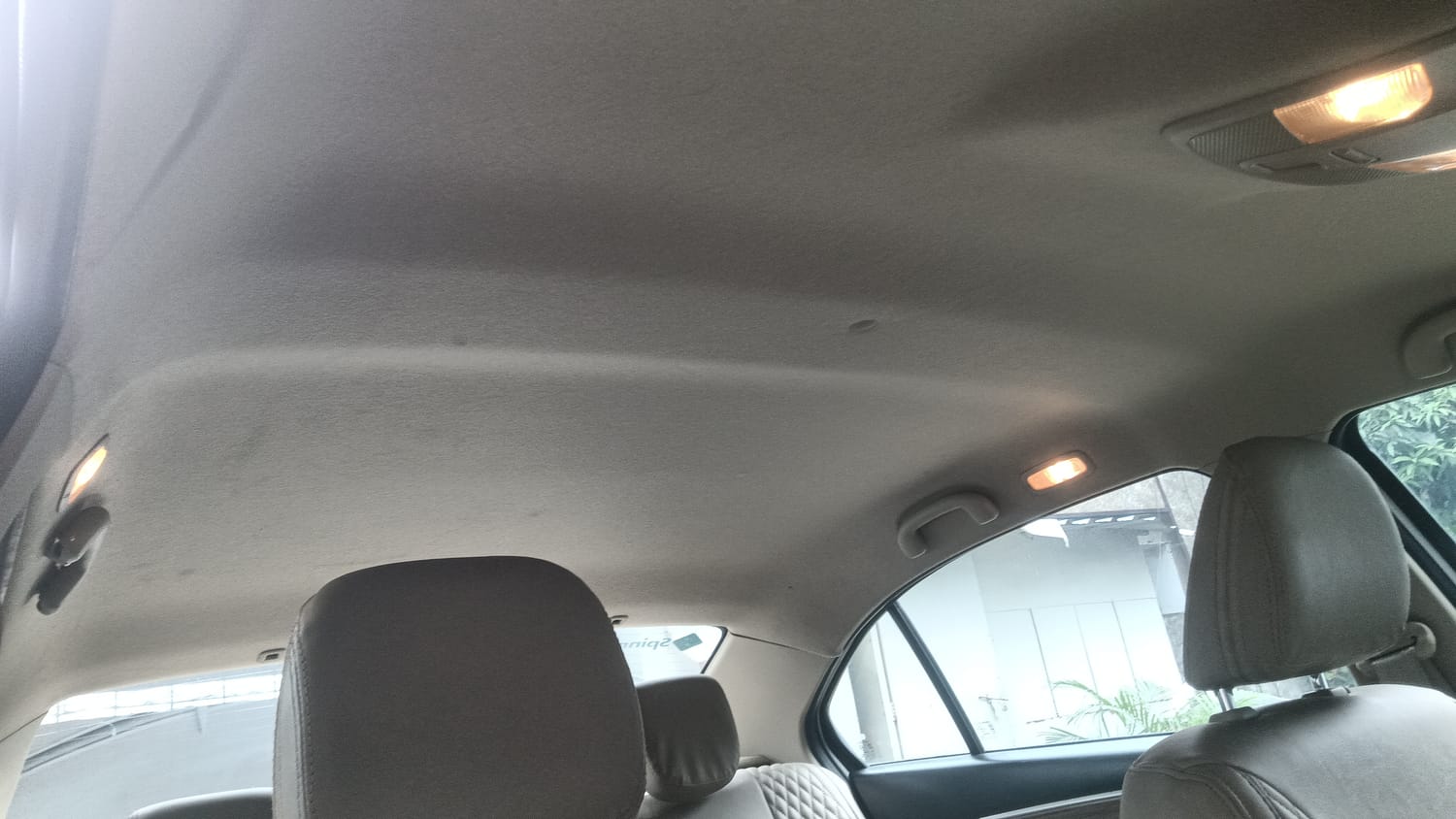 Used 2023 Maruti Suzuki Ciaz Zeta 1.5 Petrol Manual top_features Ambient interior lighting
