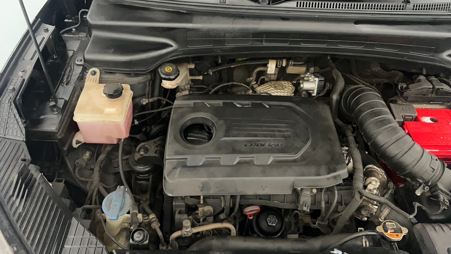 Used 2021 Hyundai Alcazar Signature (O) 6 STR 1.5 Diesel AT Diesel Automatic engine ENGINE RIGHT SIDE VIEW