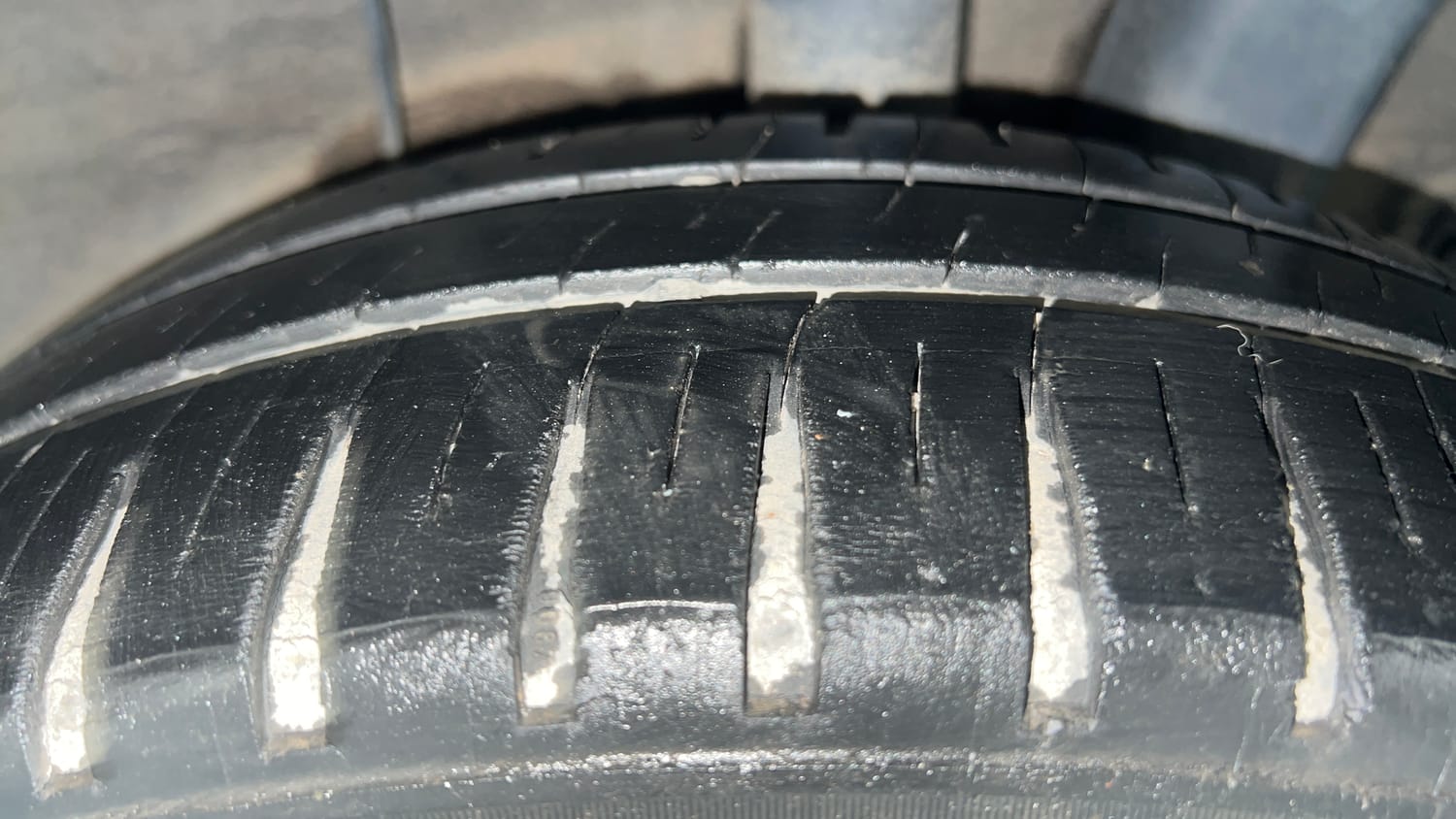 Used 2019 Hyundai Xcent SX Petrol Manual tyres LEFT REAR TYRE TREAD VIEW
