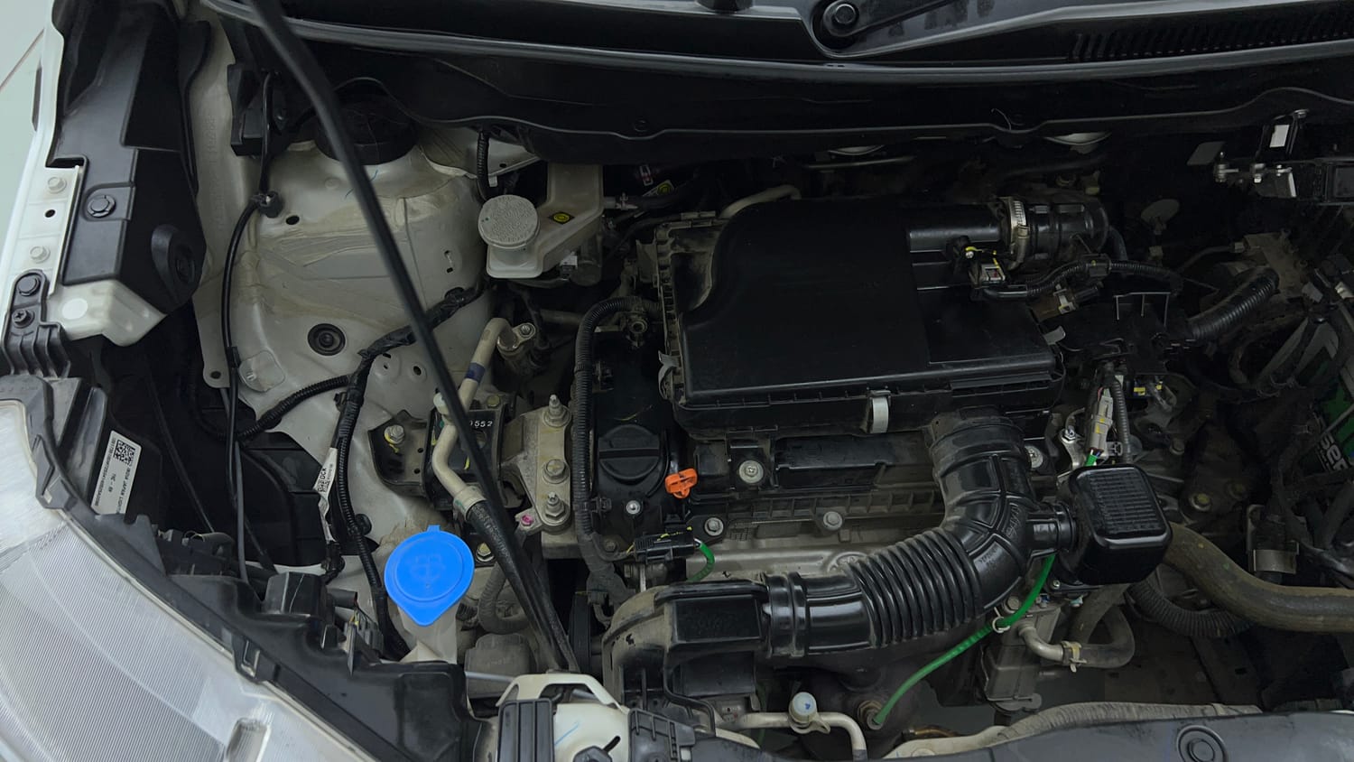 Used 2026 Maruti Suzuki XL6 Zeta MT Petrol Petrol Manual engine ENGINE RIGHT SIDE VIEW