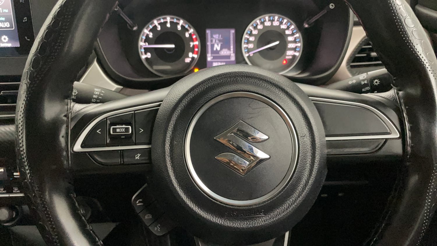 Used 2024 Maruti Suzuki Fronx Delta Plus 1.2L AGS Petrol Automatic top_features Steering mounted controls