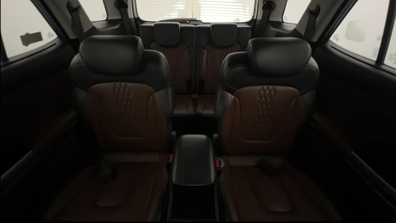 Used 2021 Hyundai Alcazar Signature (O) 6 STR 1.5 Diesel AT Diesel Automatic interior REAR SEAT CONDITION VIEW