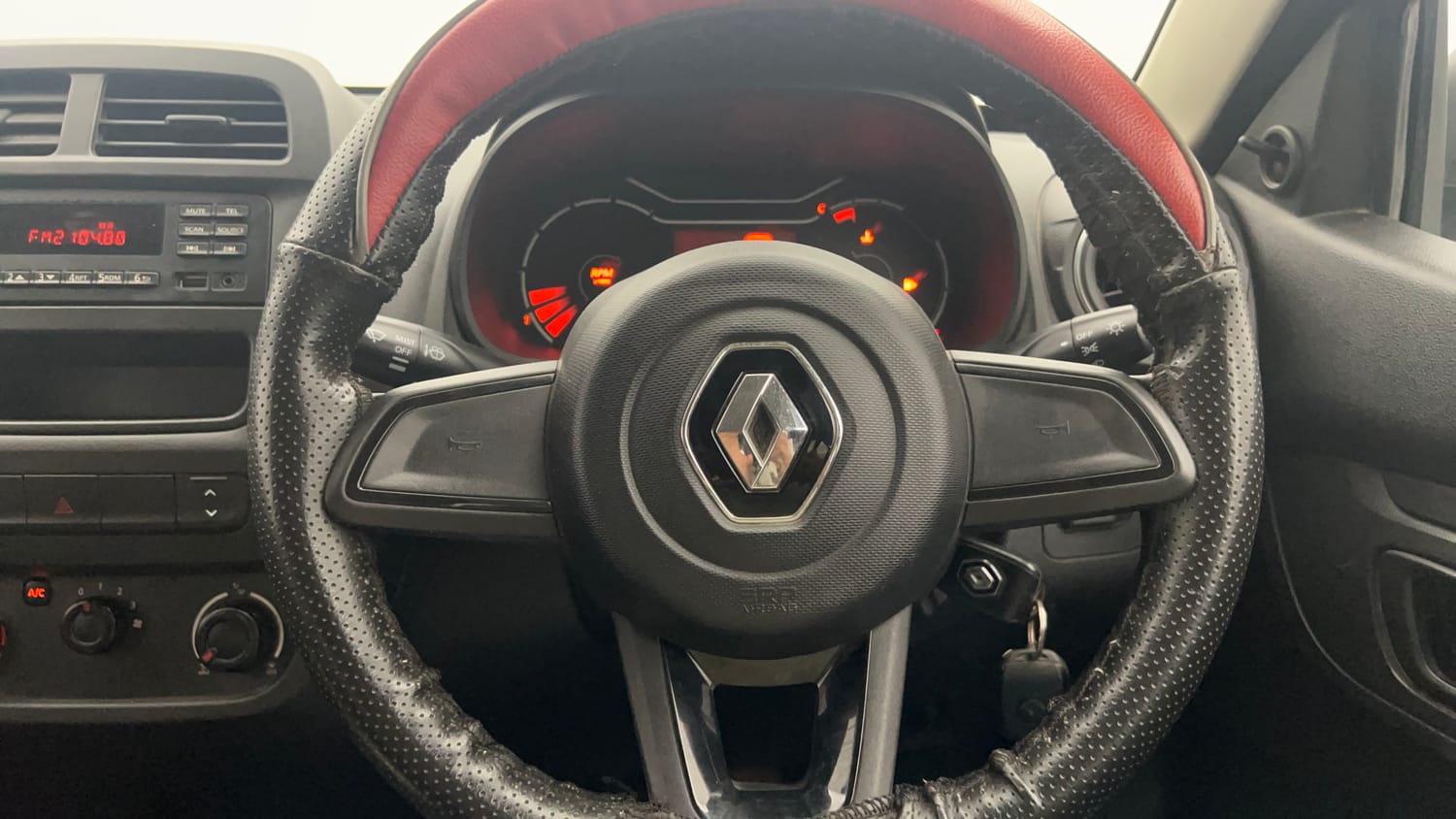 Used 2020 Renault Kwid RXL Petrol Manual interior STEERING VIEW