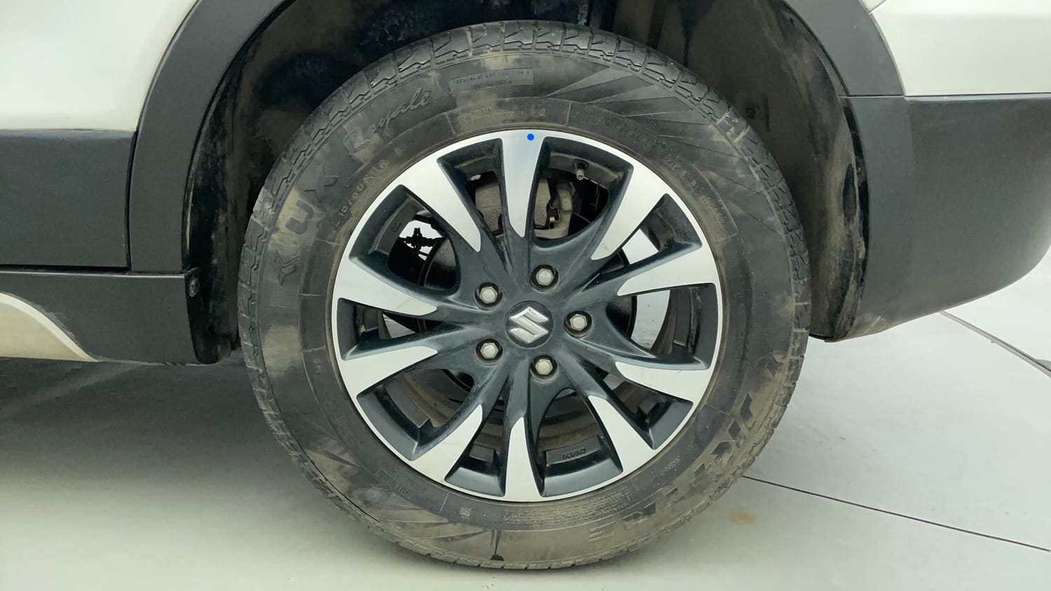 Used 2021 Maruti Suzuki S-Cross Zeta AT Petrol Automatic tyres LEFT REAR TYRE RIM VIEW
