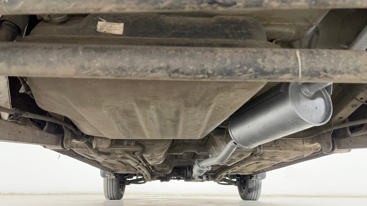 Used 2015 Maruti Suzuki Alto 800 Lxi Petrol Manual extra REAR UNDERBODY VIEW (TAKEN FROM REAR)