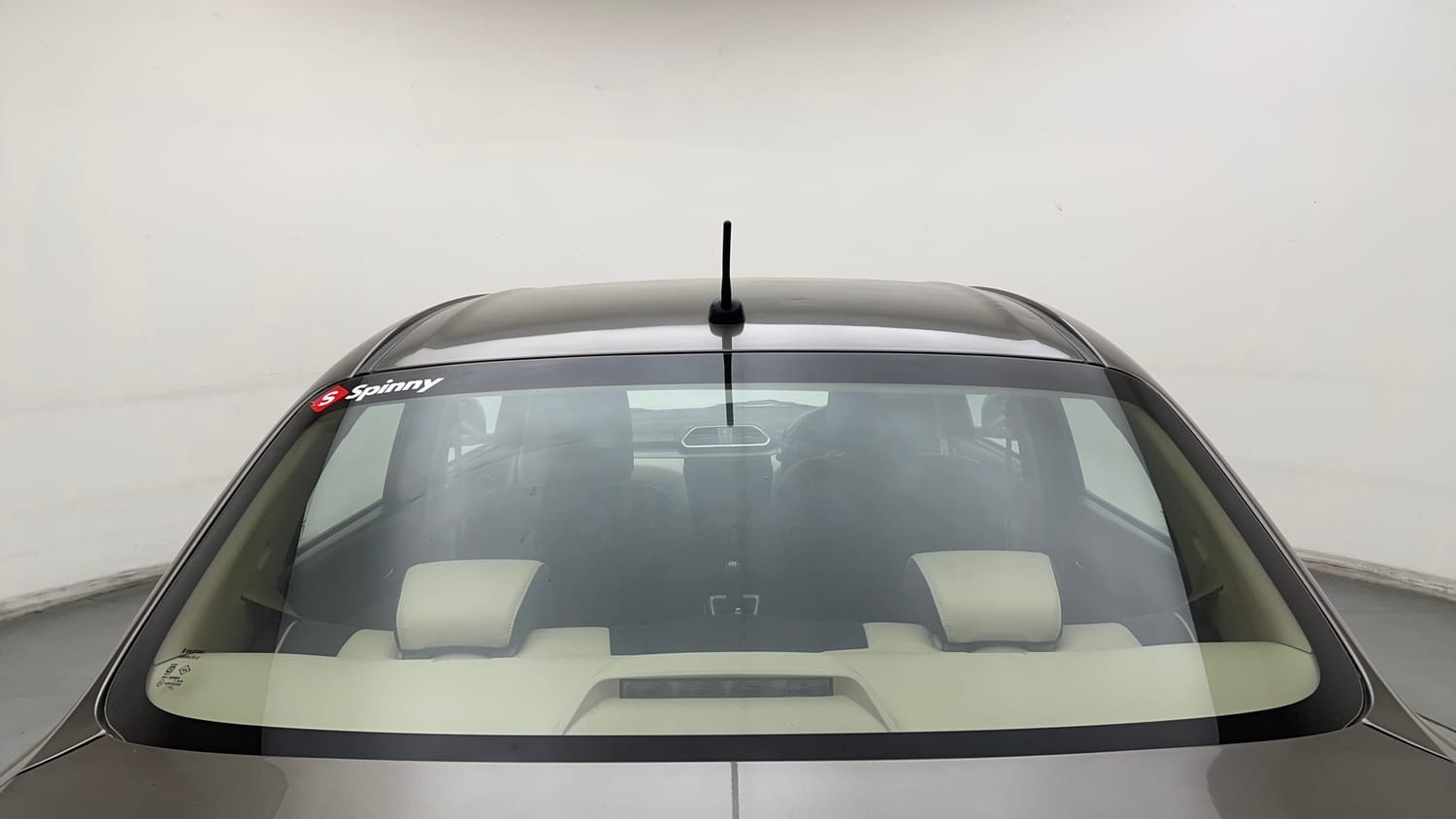 Used 2022 Maruti Suzuki Dzire VXi Petrol Manual exterior BACK WINDSHIELD VIEW