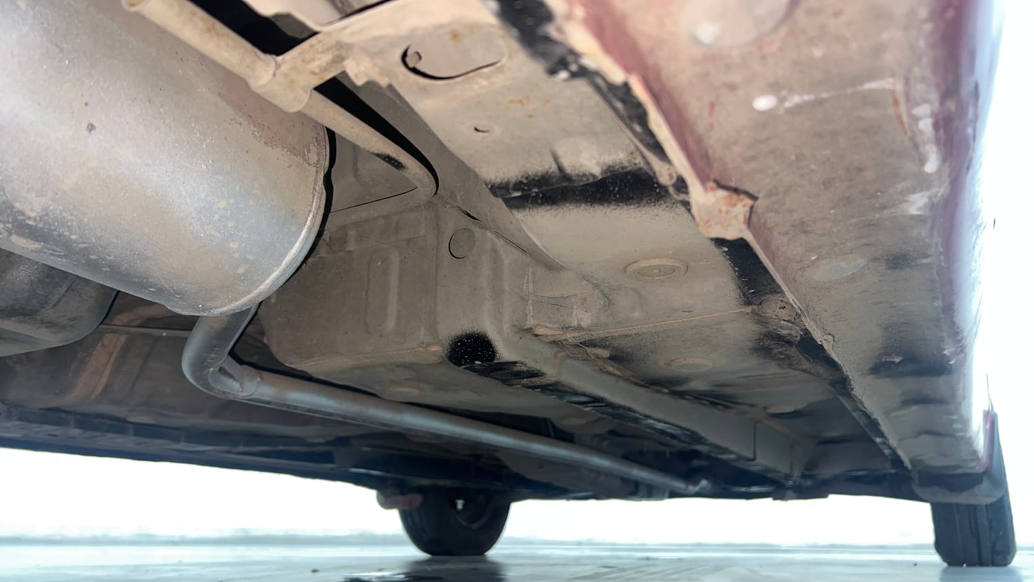 Used 2017 Hyundai Eon Era +  CNG (Outside Fitted) Cng Manual extra REAR RIGHT UNDERBODY VIEW