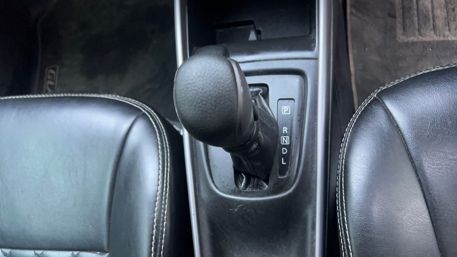 Used 2021 Toyota Glanza V CVT Petrol Automatic interior GEAR  KNOB VIEW
