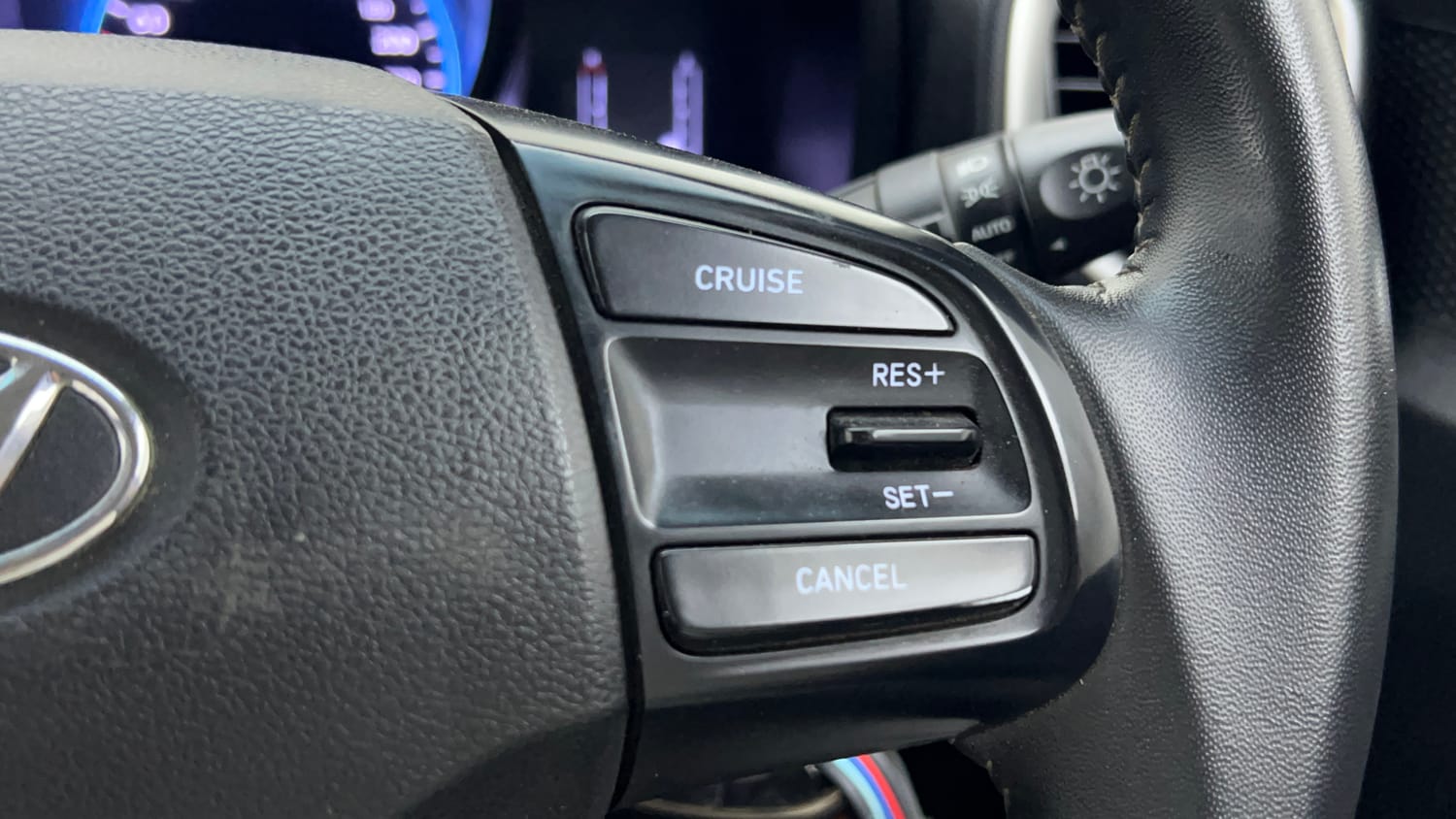 Used 2019 hyundai Venue SX 1.0 Turbo Petrol Petrol Manual top_features Cruise control