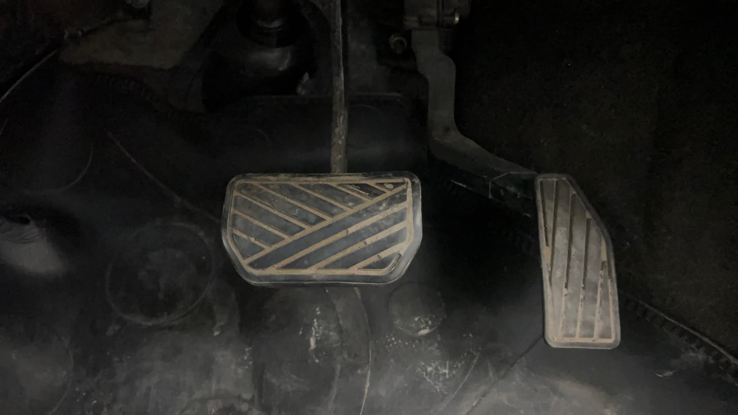Used 2018 Maruti Suzuki Wagon R 1.0 VXI AMT Petrol Automatic interior PEDALS VIEW