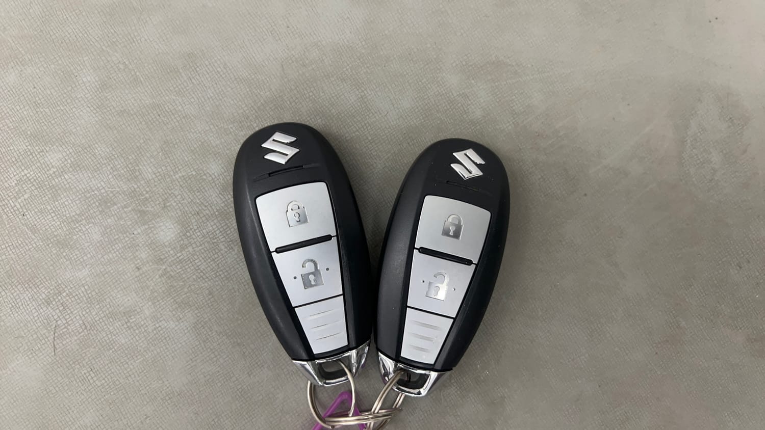 Used 2016 Maruti Suzuki Swift ZXi Petrol Manual extra CAR KEY VIEW