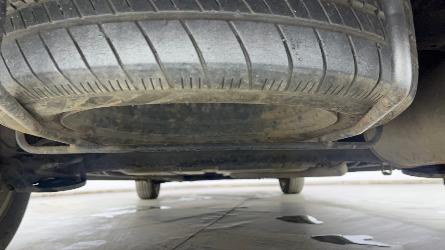 Used 2015 Maruti Suzuki Ertiga ZDI SHVS Diesel Manual tyres SPARE TYRE VIEW