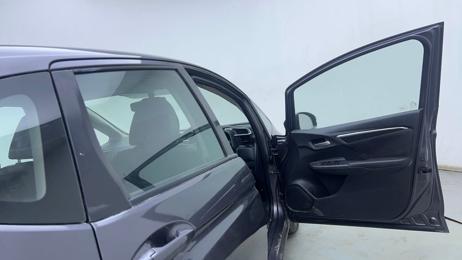 Used 2018 Honda Jazz VX Diesel Diesel Manual interior RIGHT FRONT DOOR OPEN VIEW