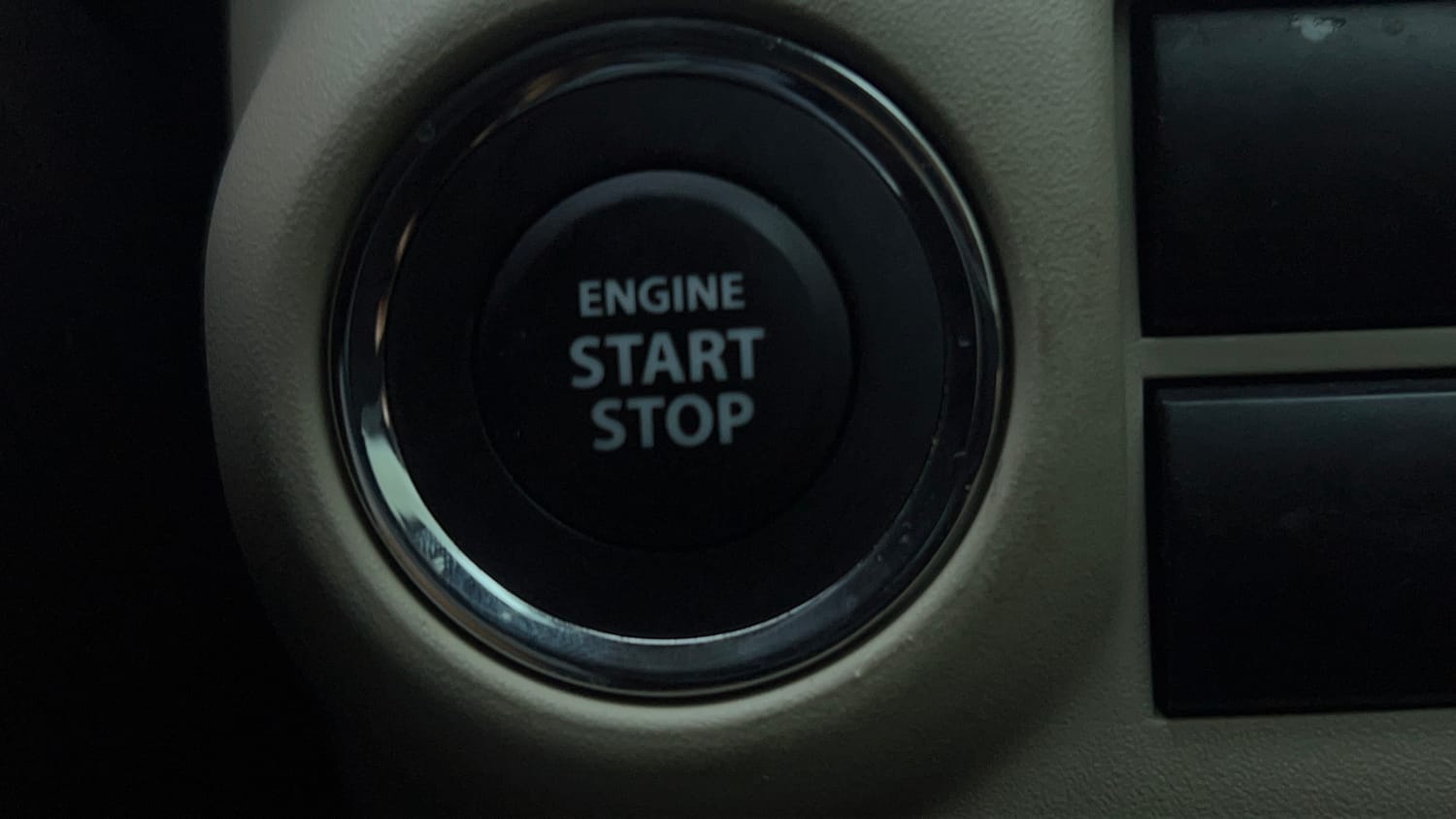 Used 2024 Toyota Glanza V Petrol Manual top_features Keyless start