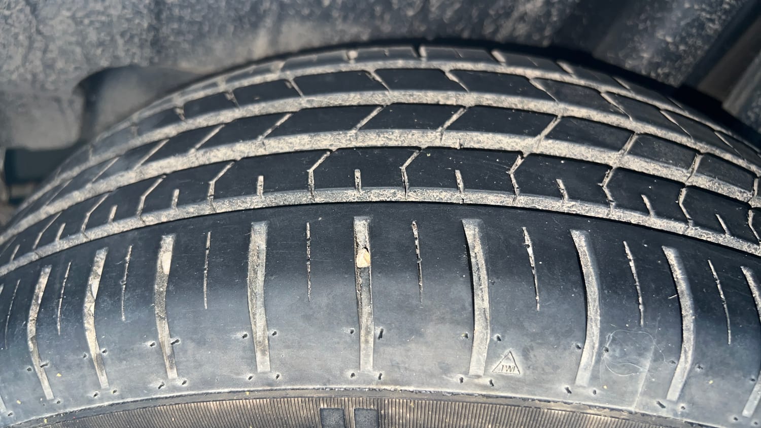 Used 2024 Toyota Glanza V Petrol Manual tyres LEFT REAR TYRE TREAD VIEW